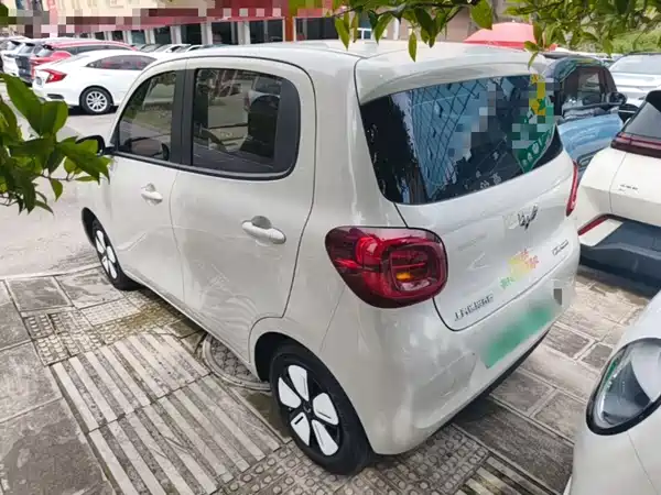 Wuling Hongguang MINIEV 2025