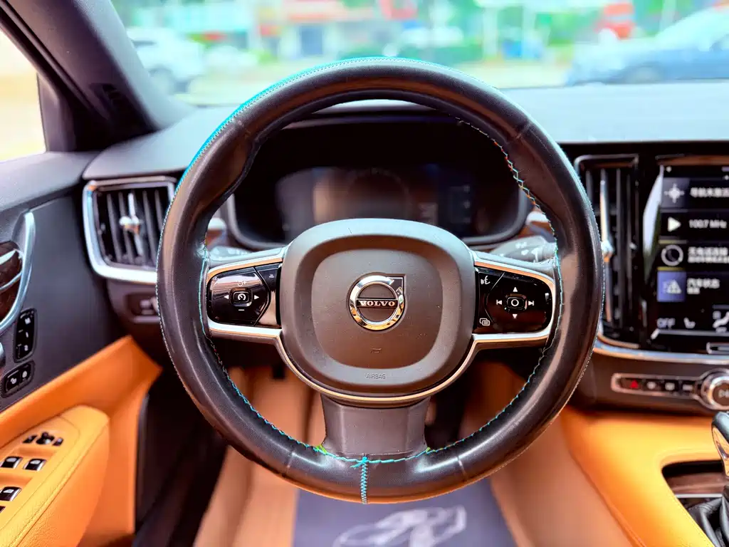 Volvo S90 2017 — фото 14