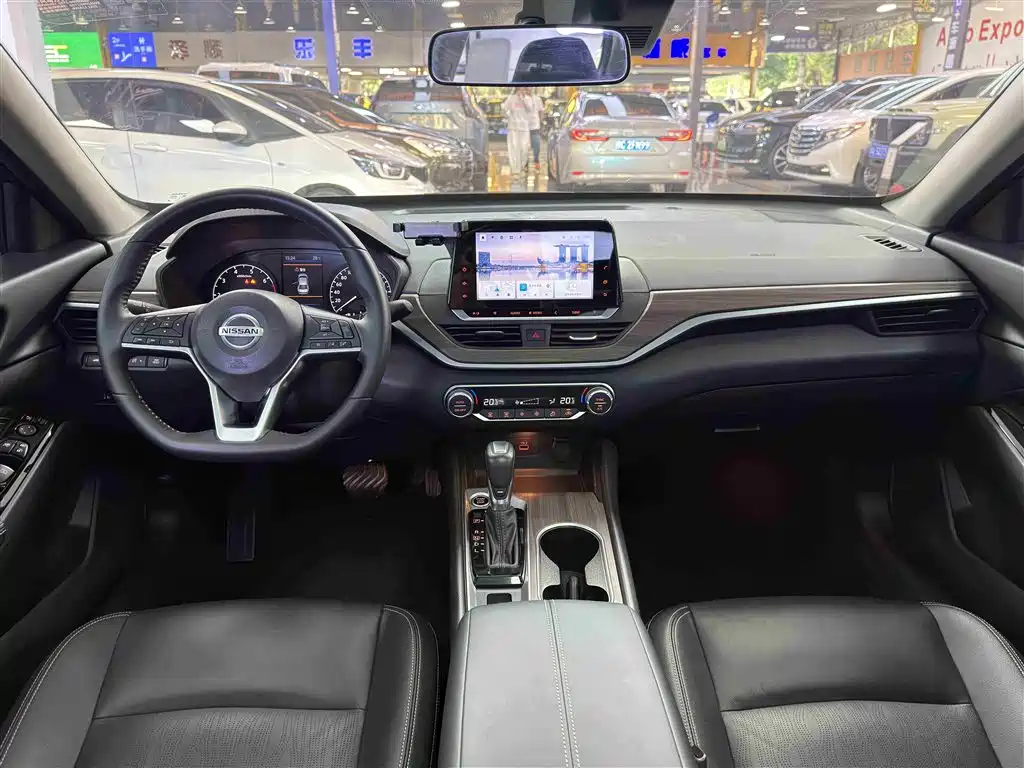 Nissan Teana 2022 — фото 10