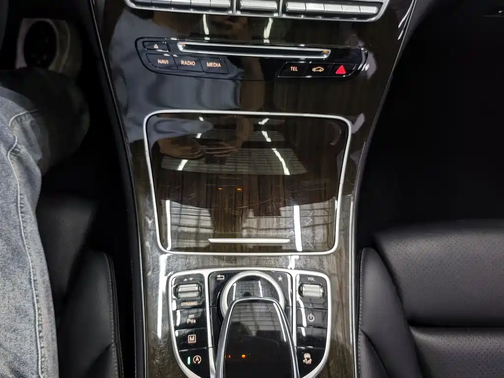 Mercedes-Benz GLC 2017 — фото 14