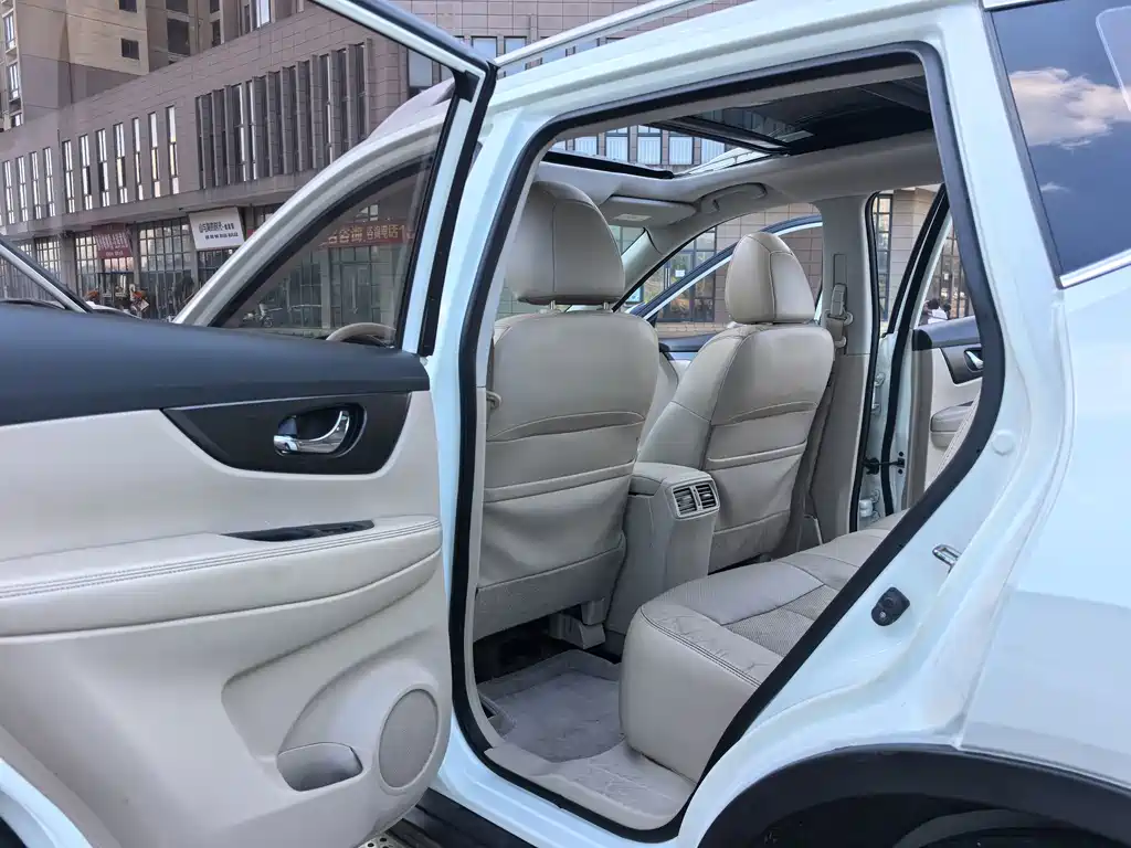 Nissan X-Trail 2014 — фото 10