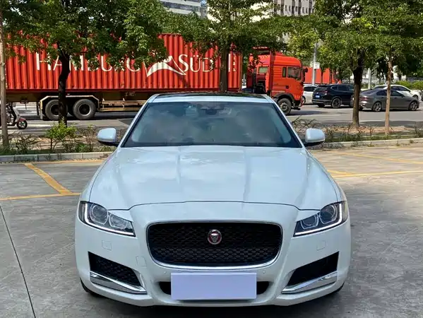 Jaguar XFL 2016