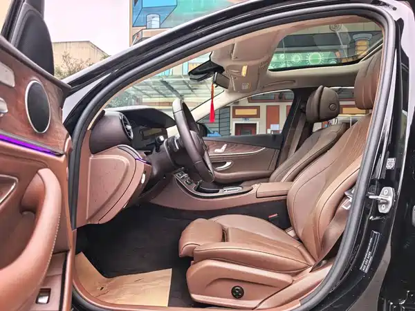 Mercedes-Benz E-Class 2021