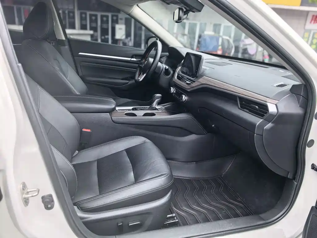 Nissan Teana 2022 — фото 12
