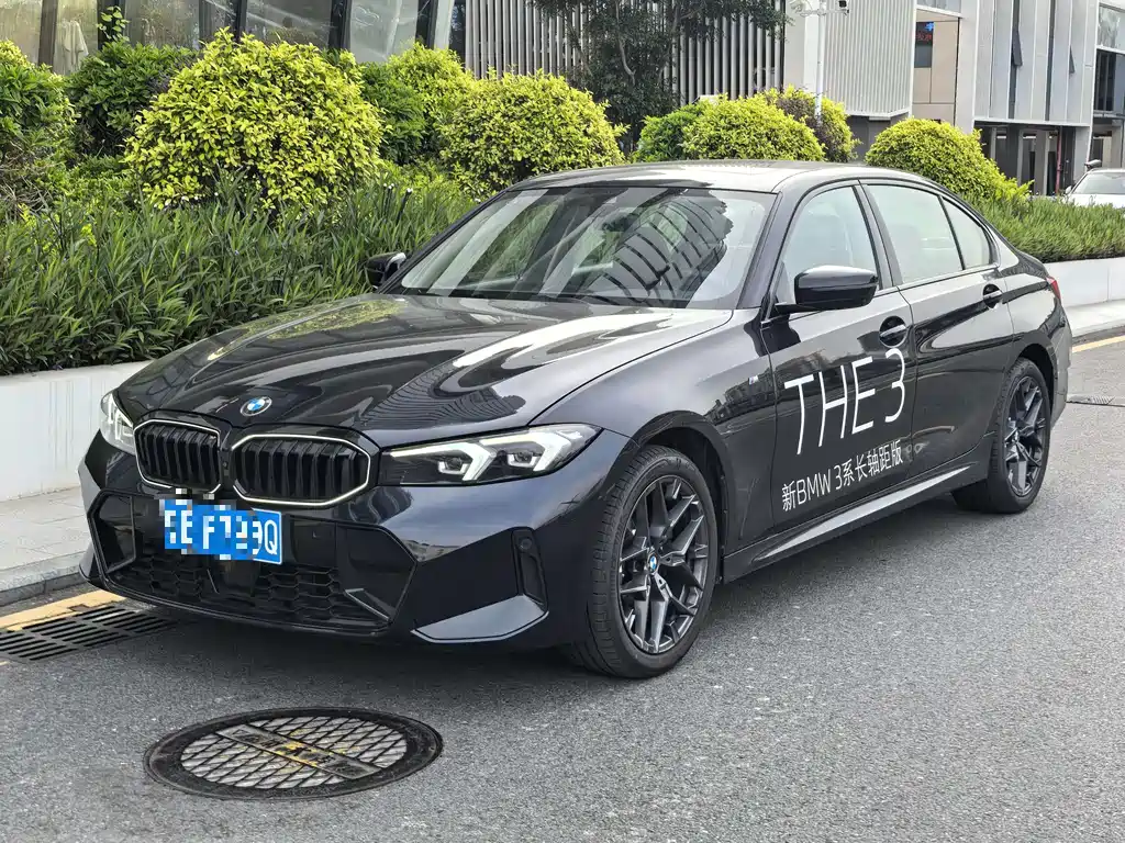 BMW 3 Series 2024 — фото 1