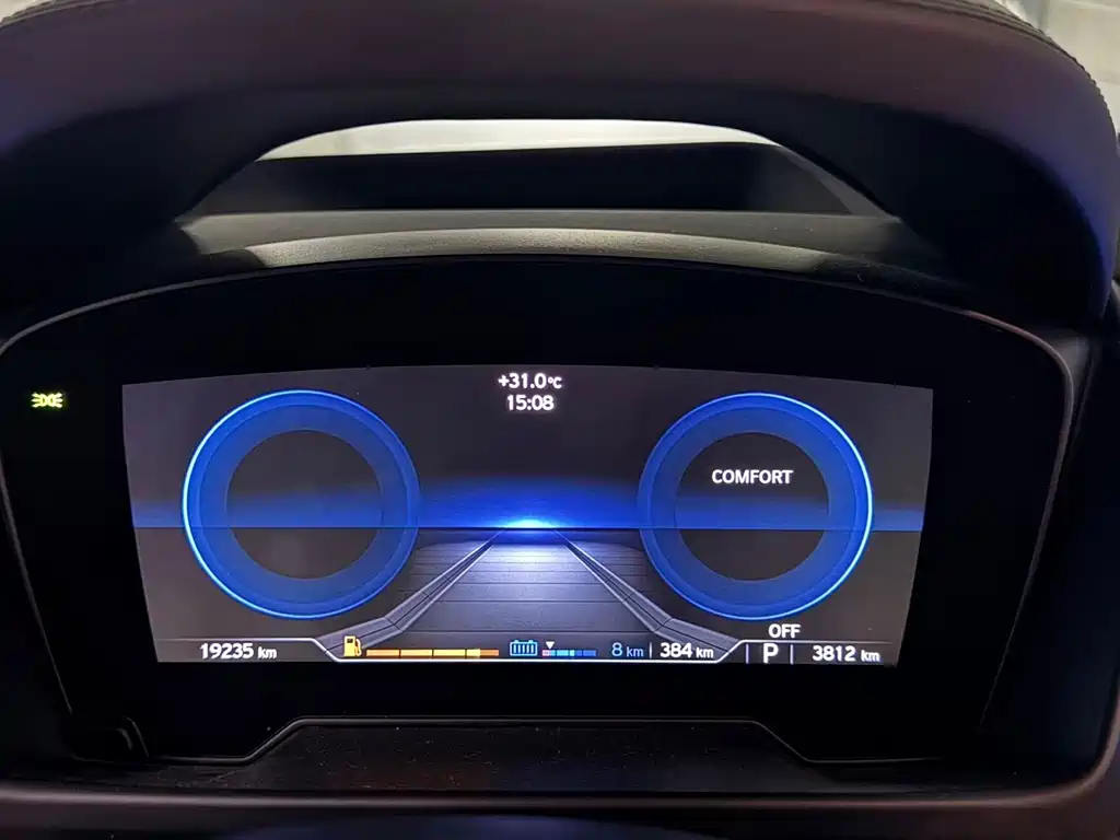BMW i8 2018 — фото 12