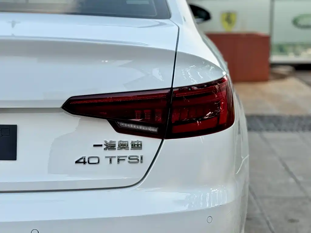 Audi A4L 2020 — фото 17