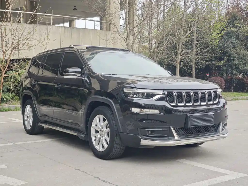 Jeep Commander 2019 — фото 3