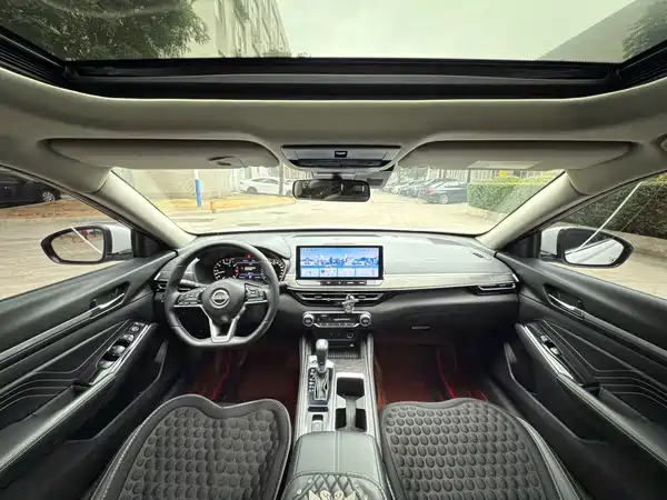 Nissan Teana 2023