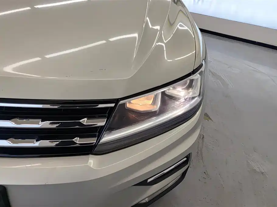 Volkswagen Tiguan L 2020 — фото 5
