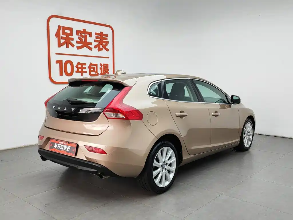 Volvo V40 2015 — фото 2