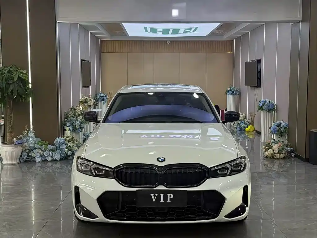 BMW 3 Series 2025