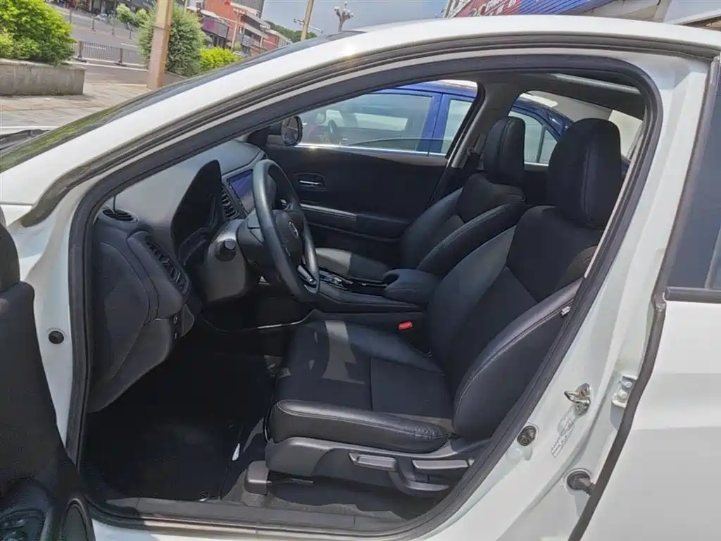 Honda Vezel 2021 — фото 15