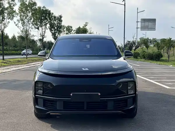 Li Auto L8 2023