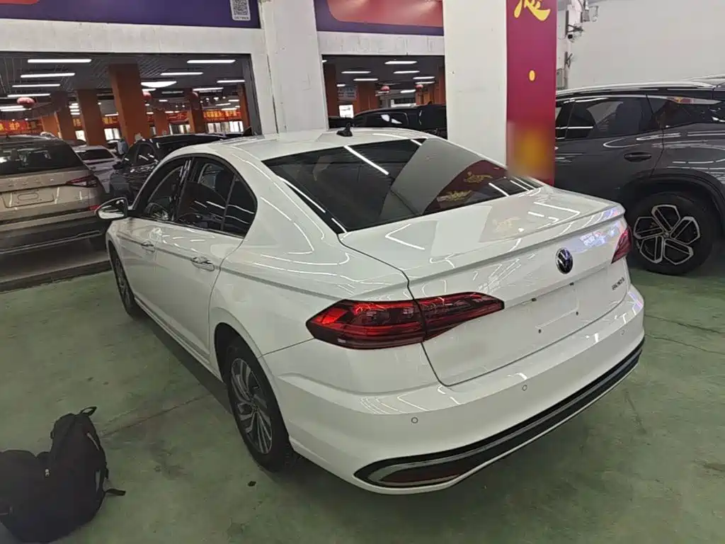 Volkswagen Bora 2023