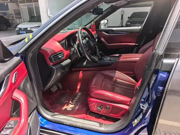 Maserati Levante 2021