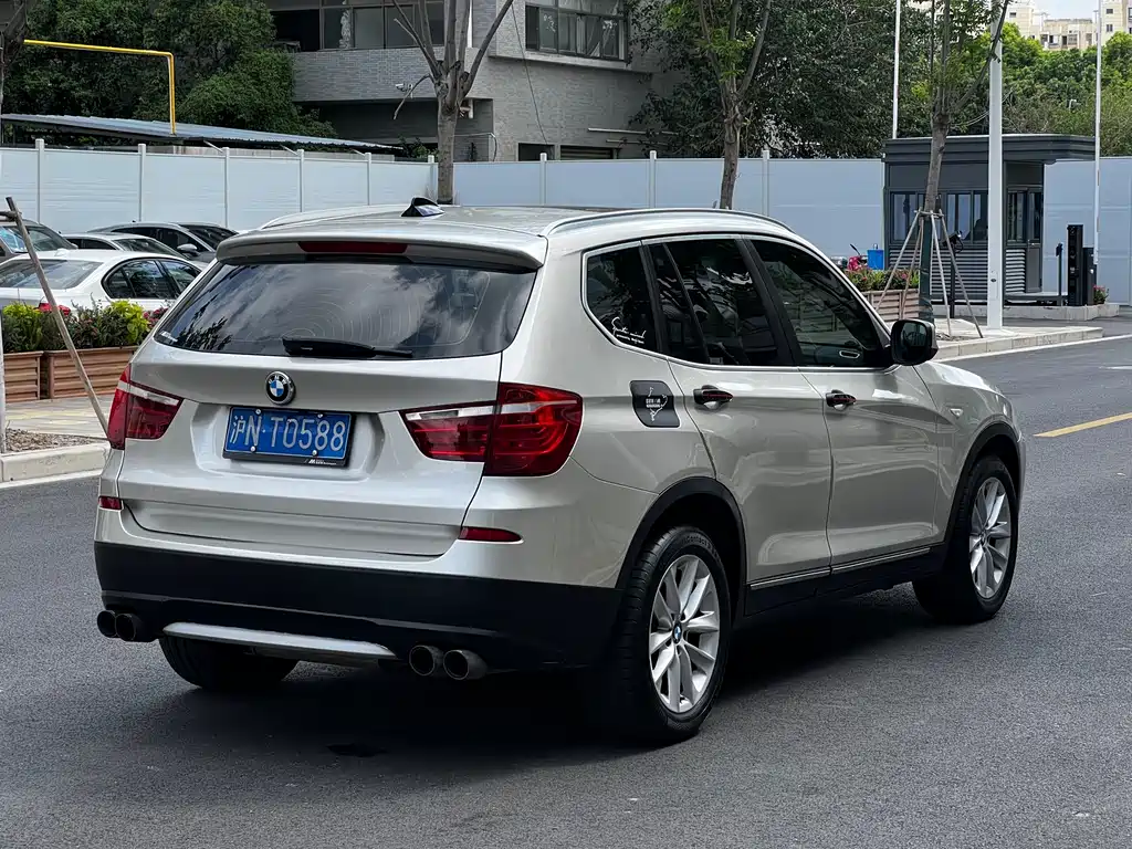 BMW X3 2013 — фото 15