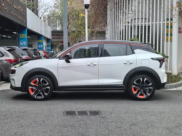 Lynk & Co 06 2020