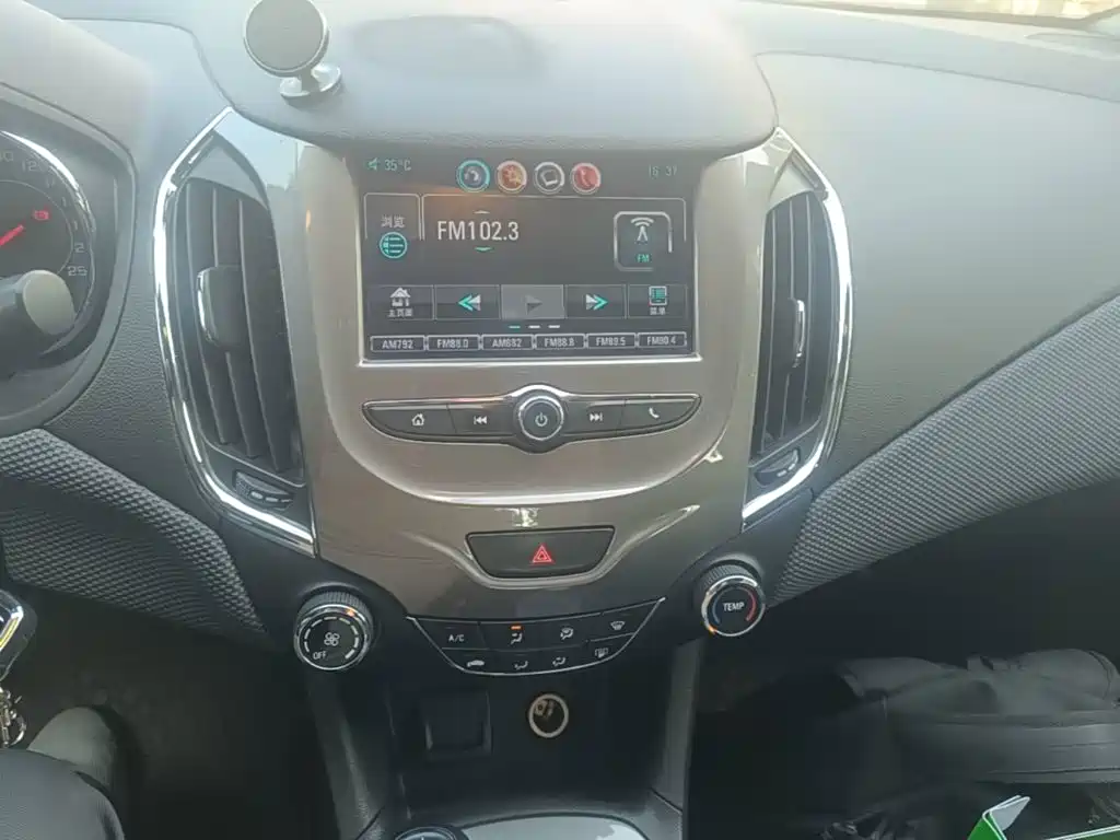 Chevrolet Cruze 2019 — фото 13