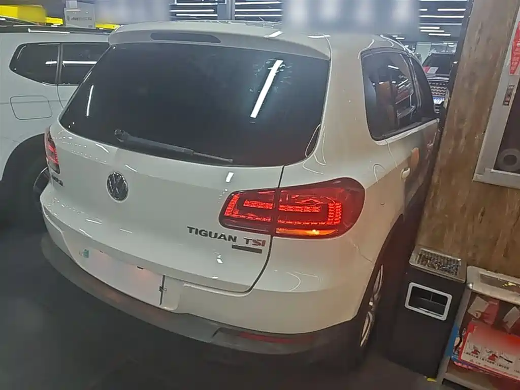 Volkswagen Tiguan 2015 — фото 7