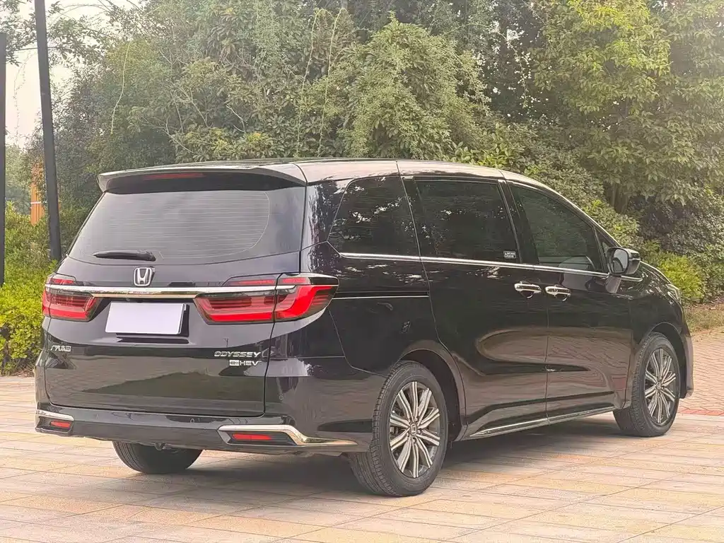 Honda Odyssey 2023 — фото 9
