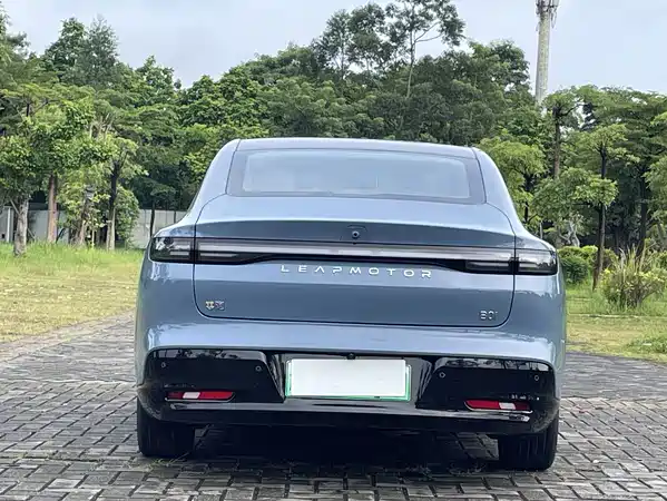 Leapmotor B01 2025