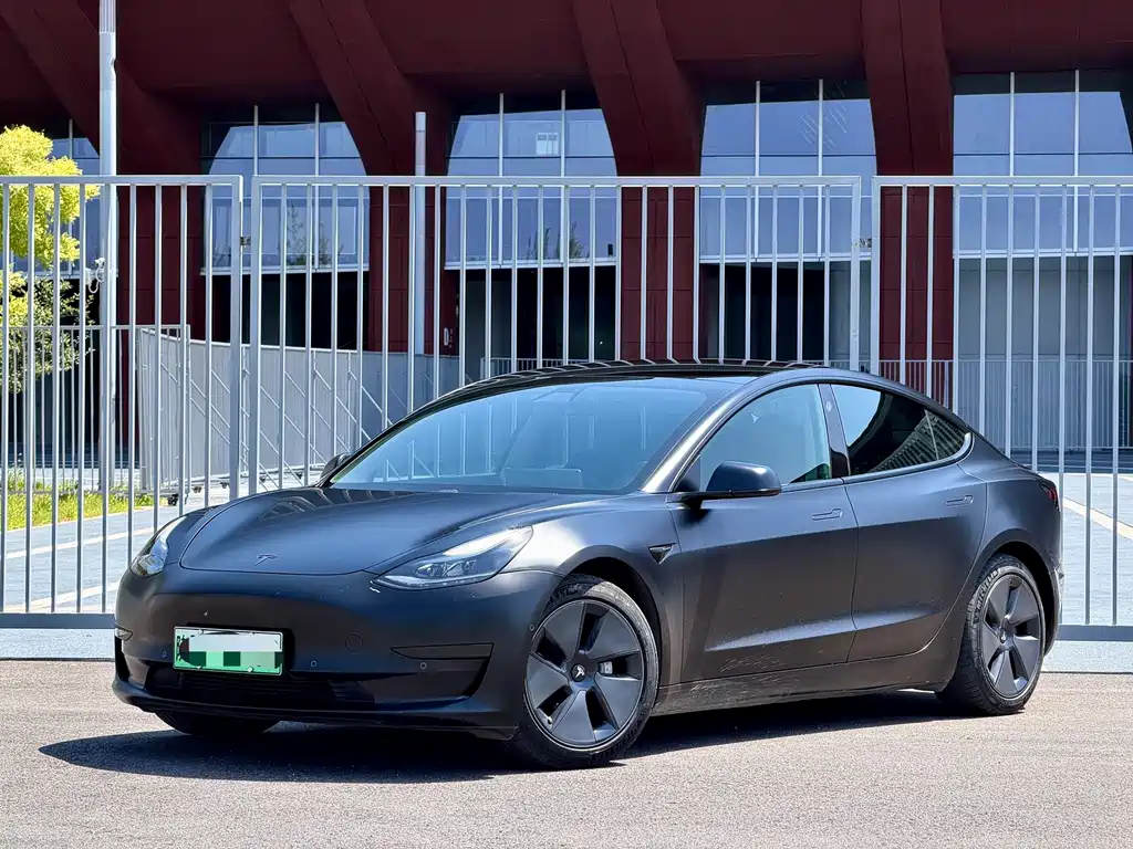 Tesla Model 3 2021 — фото 1
