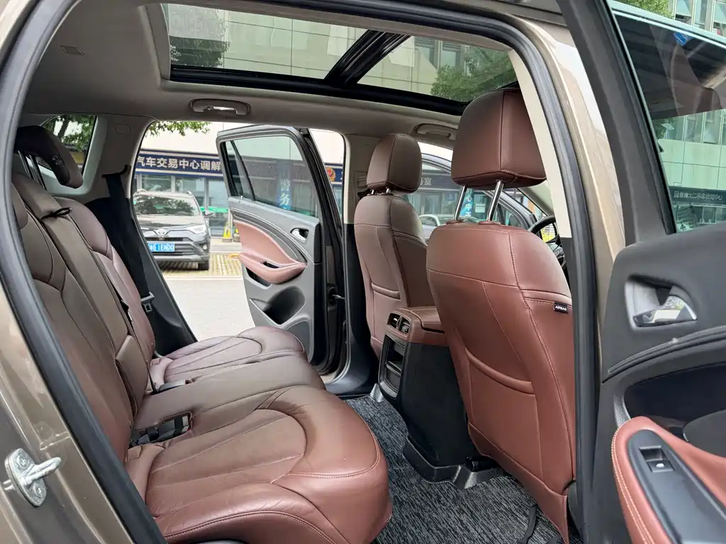Buick Envision Plus 2018 — фото 11