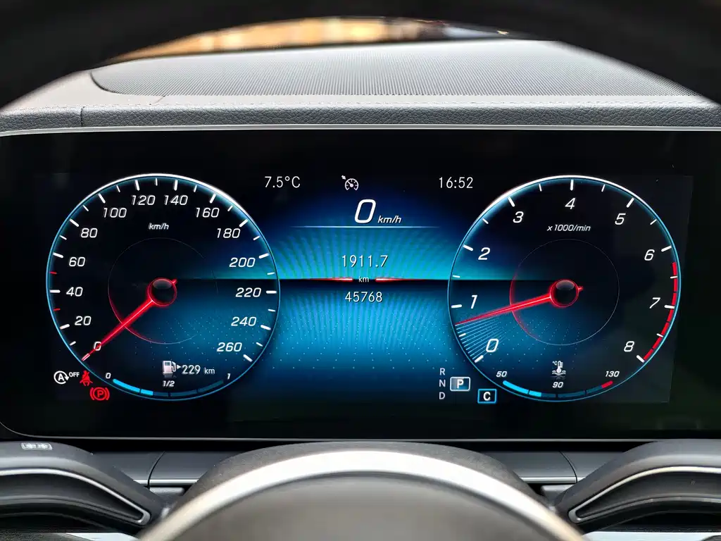 Mercedes-Benz GLE 2020 — фото 13