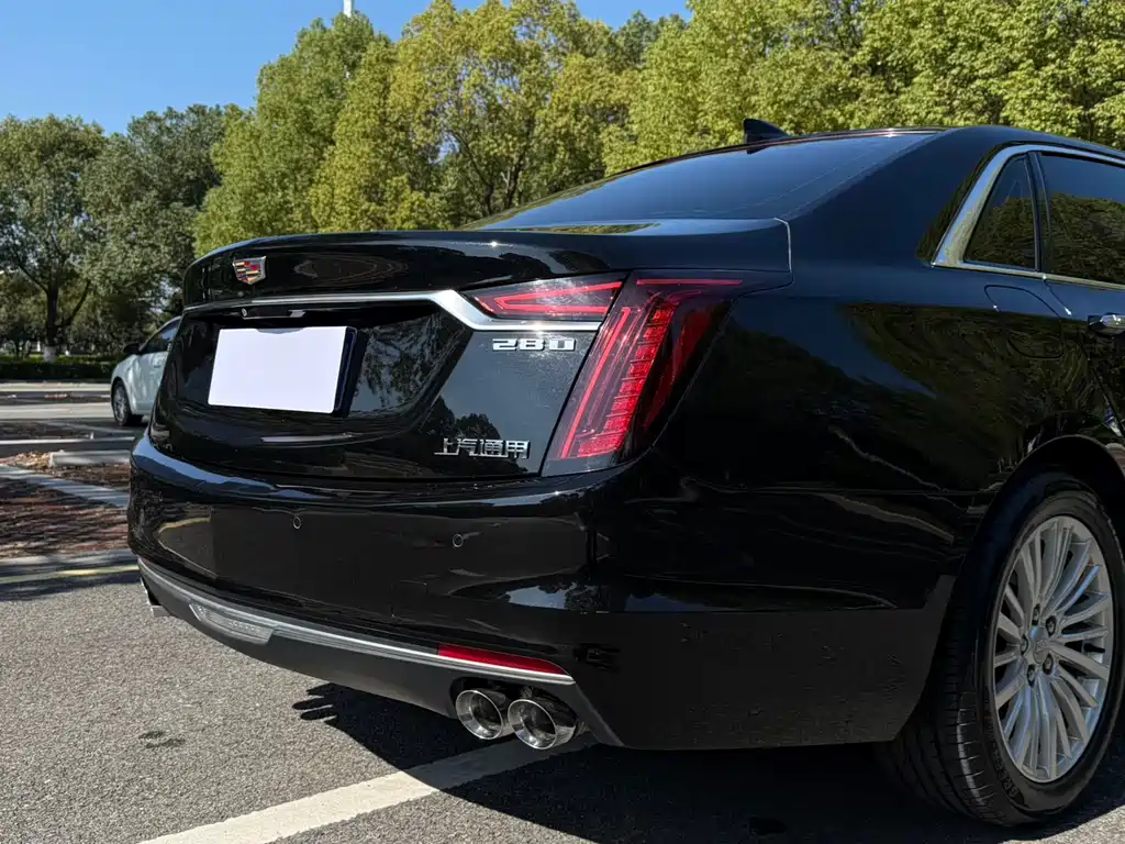 Cadillac CT6 2022 — фото 16