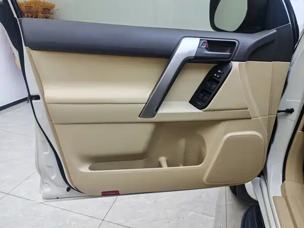 Toyota Prado 2017