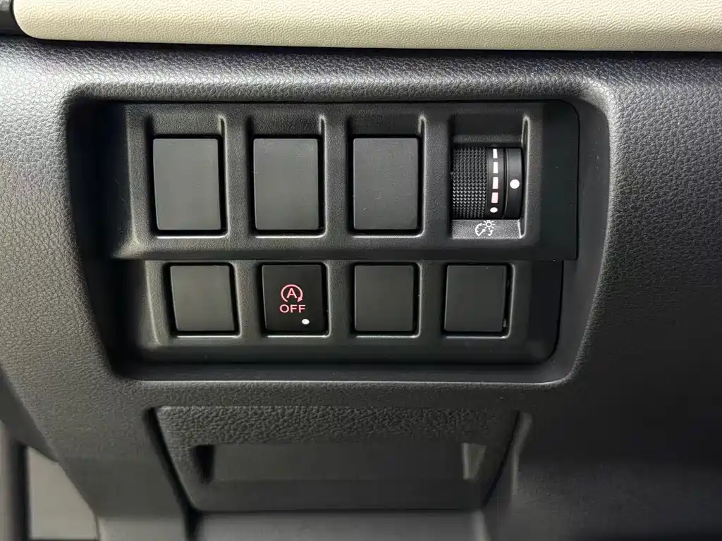 Subaru Forester 2023 — фото 11