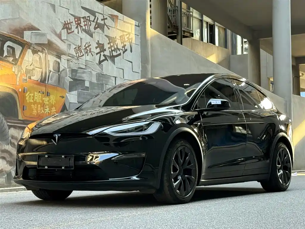 Tesla Model X 2023