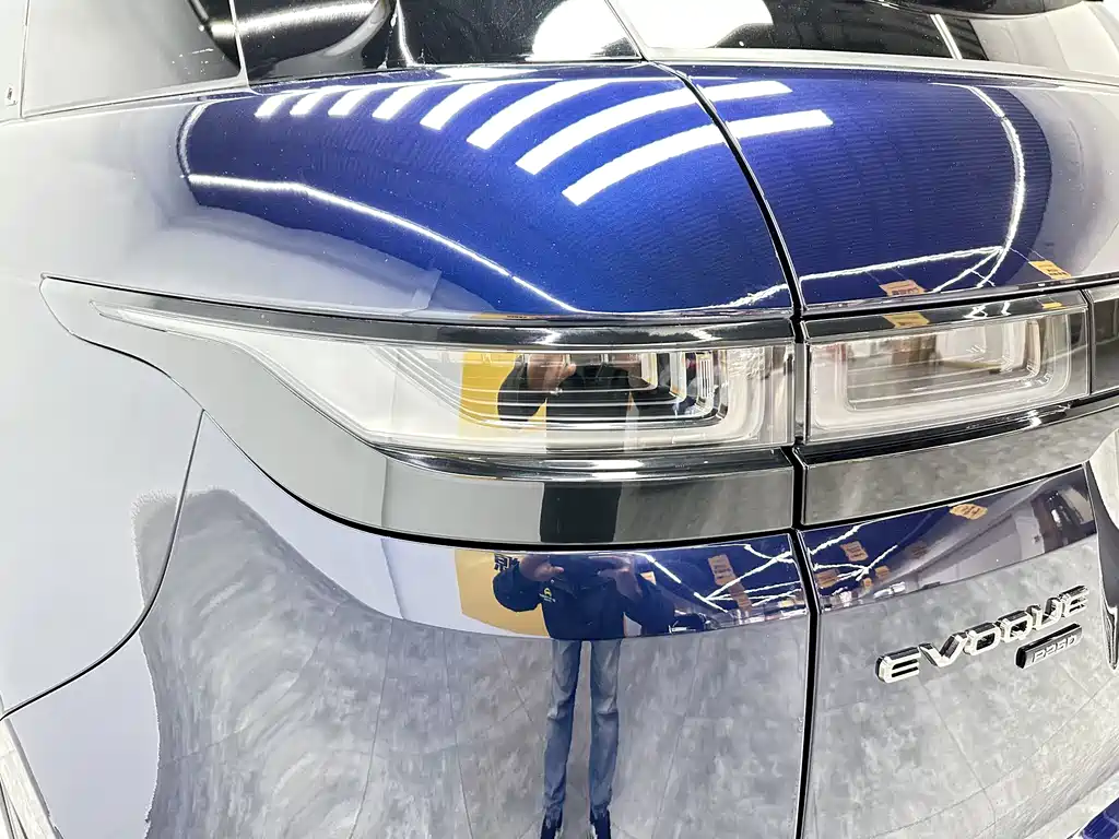 Land Rover Evoque 2022 — фото 7