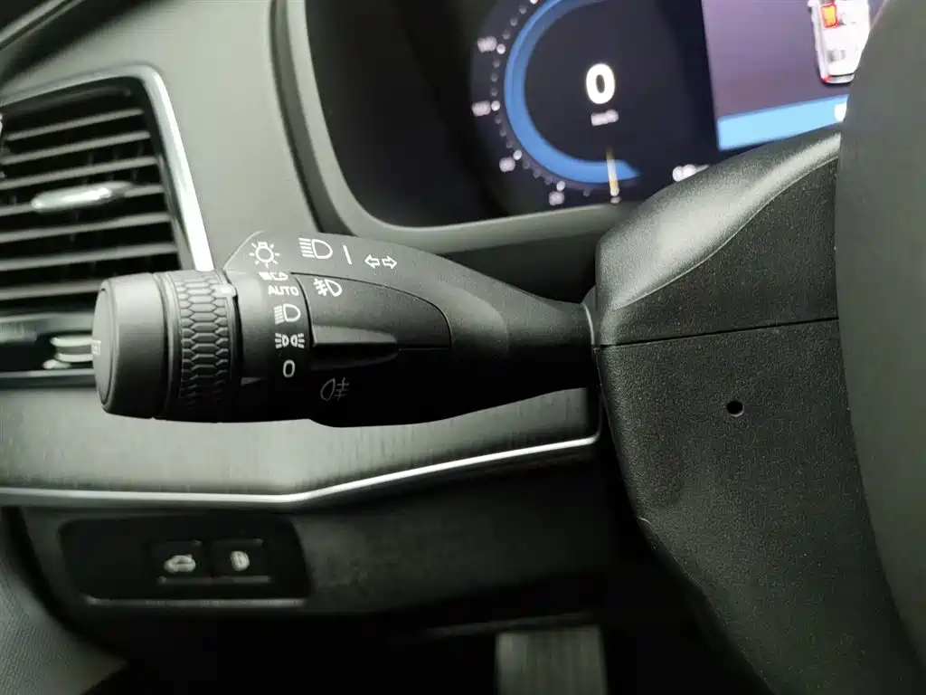 Volvo XC90 PHEV 2023 — фото 21