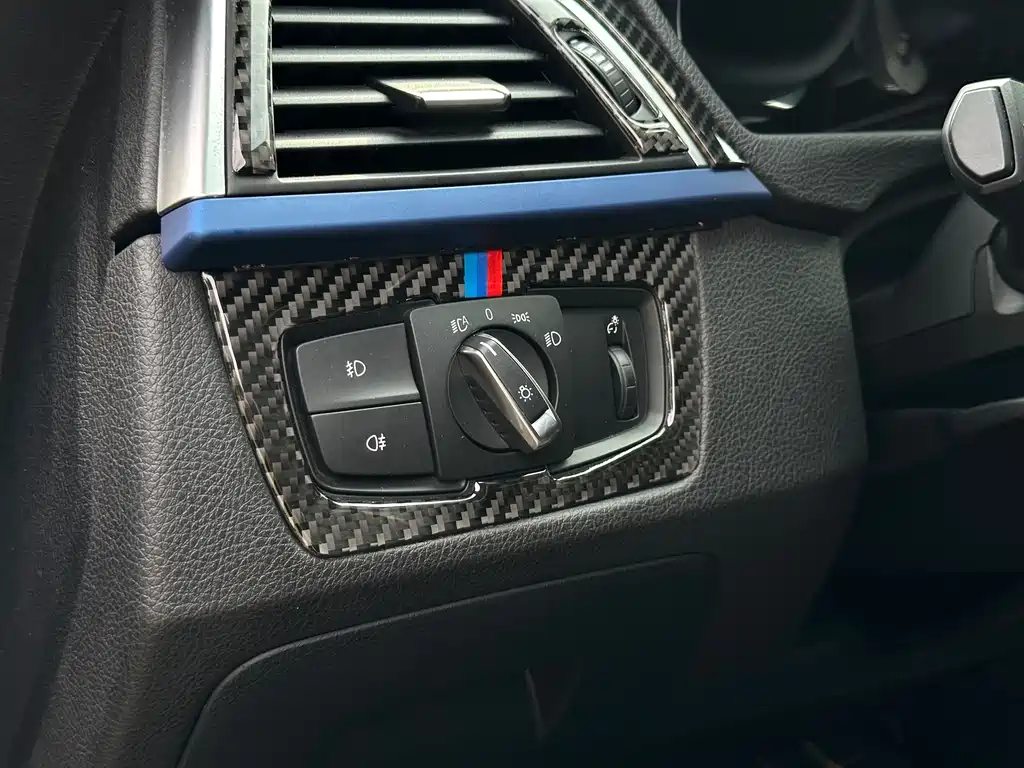 BMW 3 Series GT 2018 — фото 18