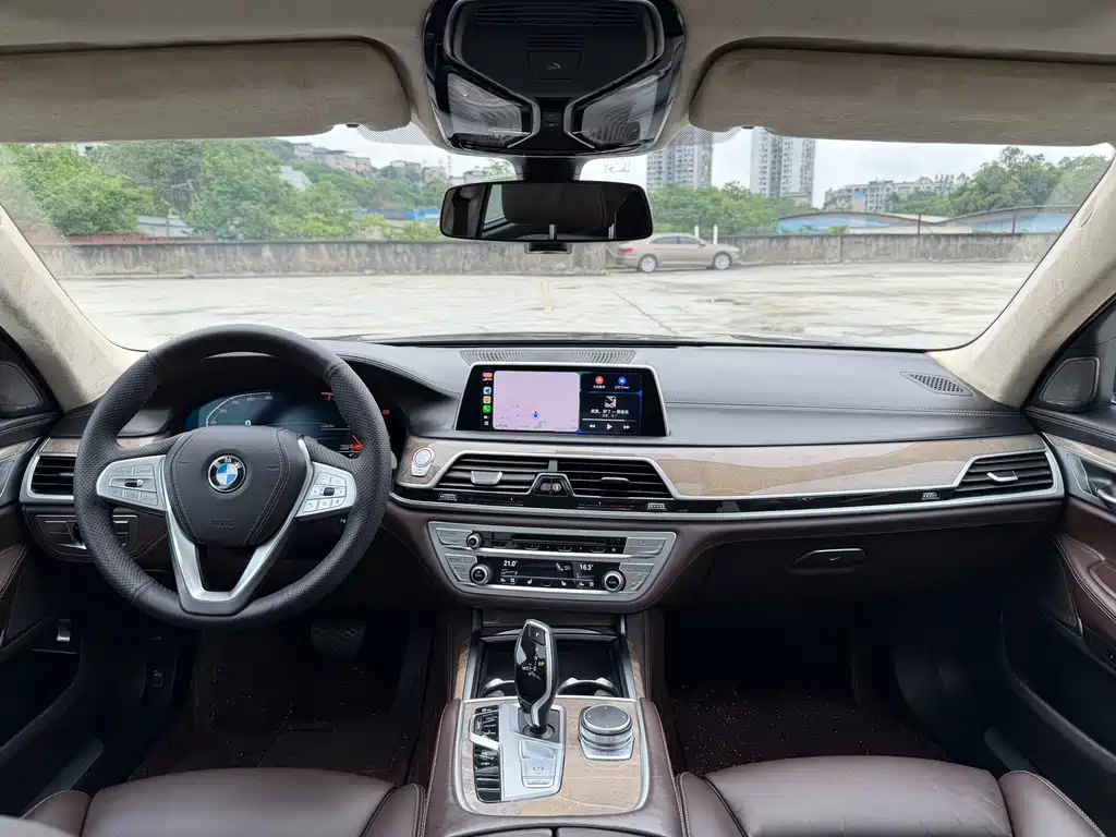 BMW 7 Series 2020 — фото 12