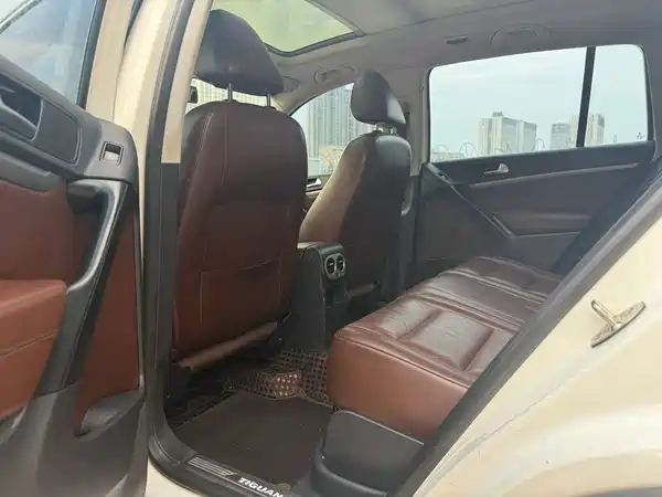 Volkswagen Tiguan 2015
