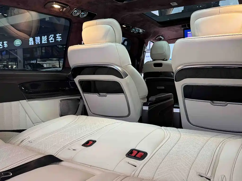 Mercedes-Benz V-Class 2021 — фото 13