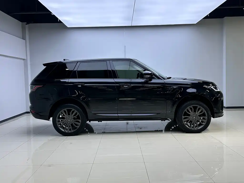 Land Rover Range Rover Sport 2017 — фото 4