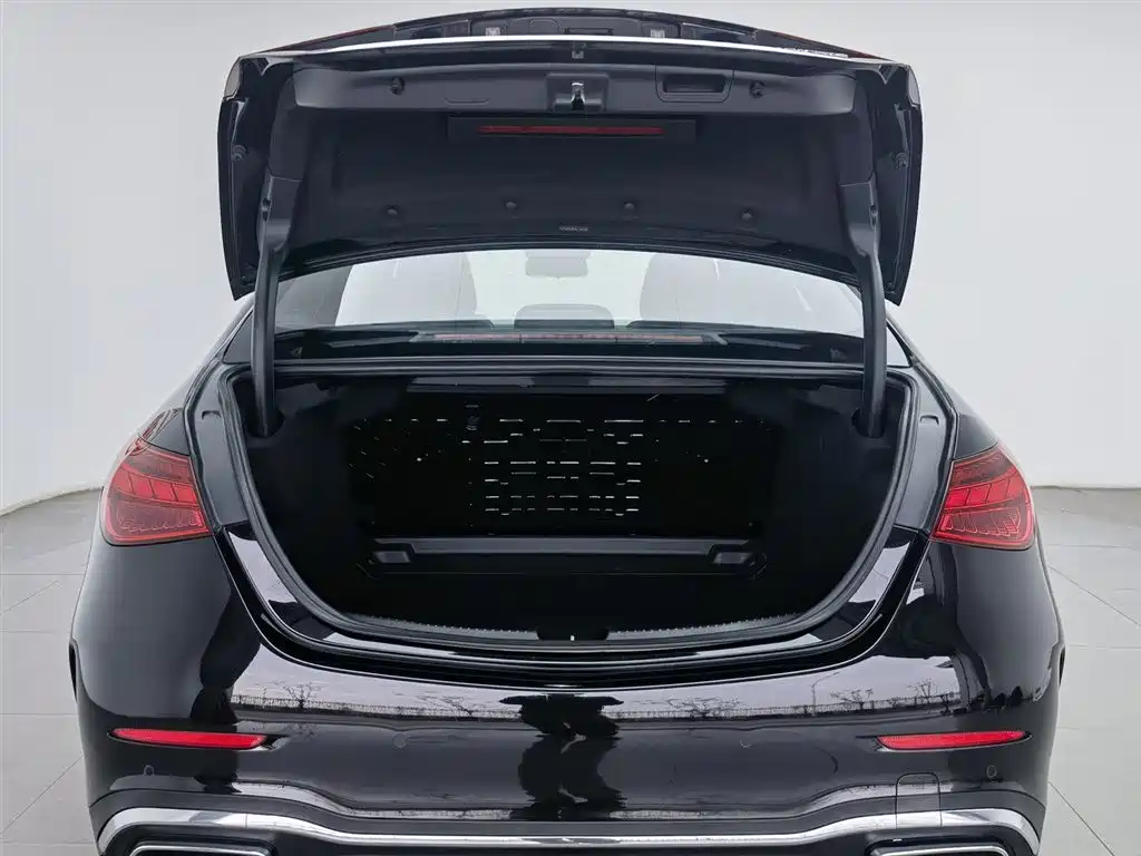 Mercedes-Benz C-Class 2022 — фото 16