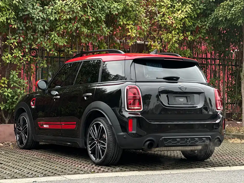 MINI JCW Countryman 2022 — фото 23