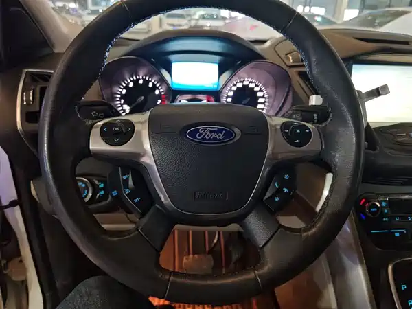 Ford Kuga 2013
