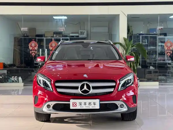 Mercedes-Benz GLA 2016