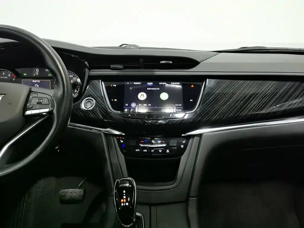 Cadillac XT6 2021 — фото 12