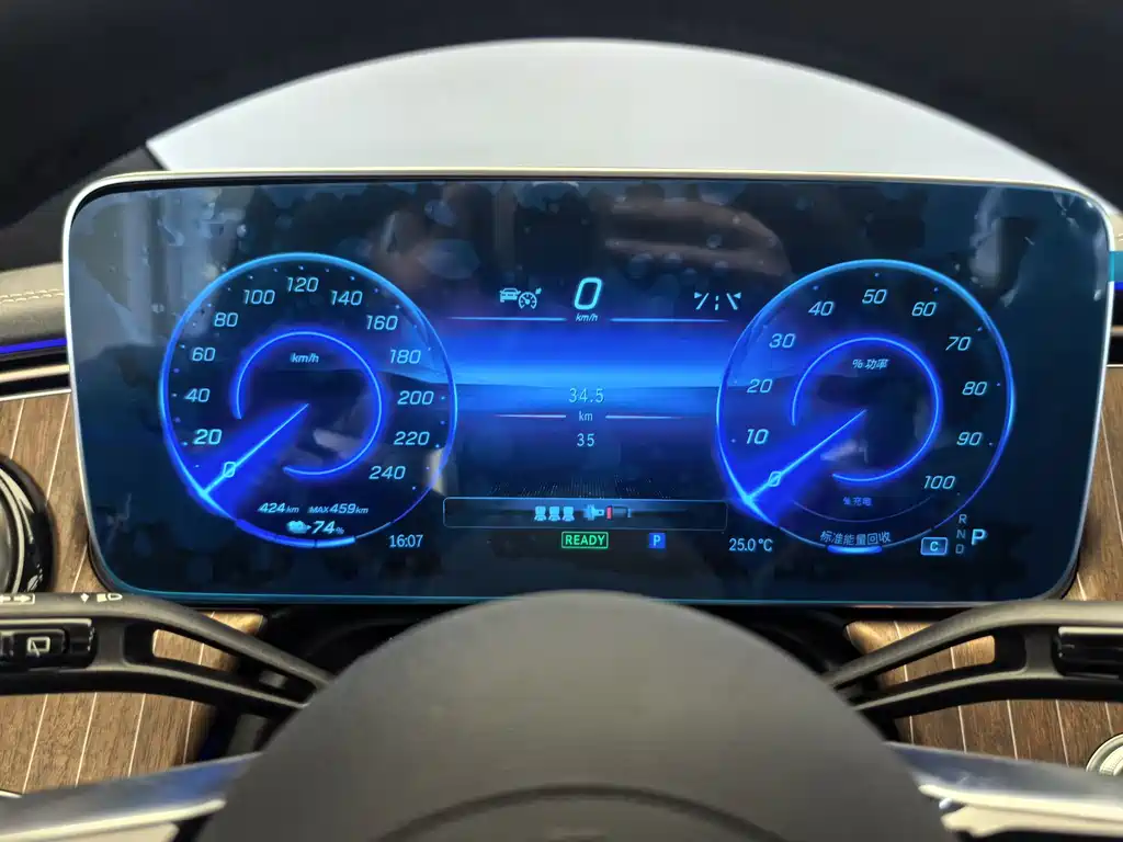 Mercedes-Benz EQE SUV 2025 — фото 10