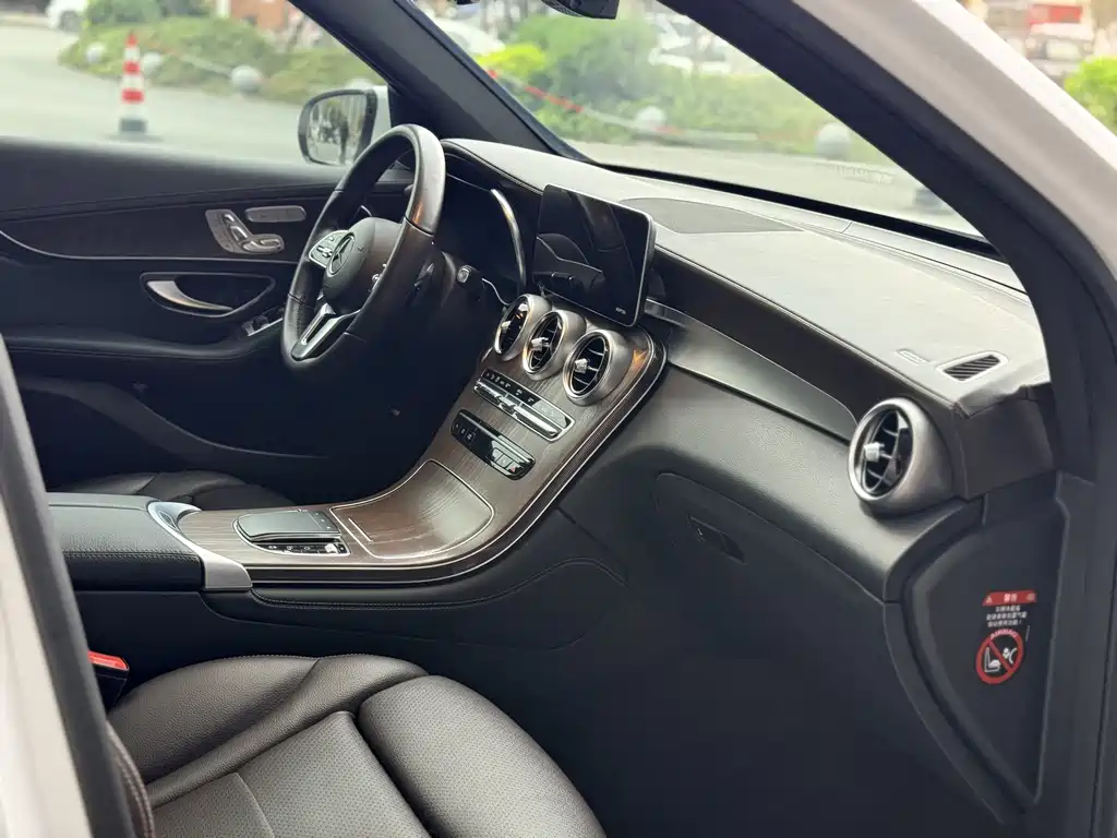 Mercedes-Benz GLC 2020 — фото 12