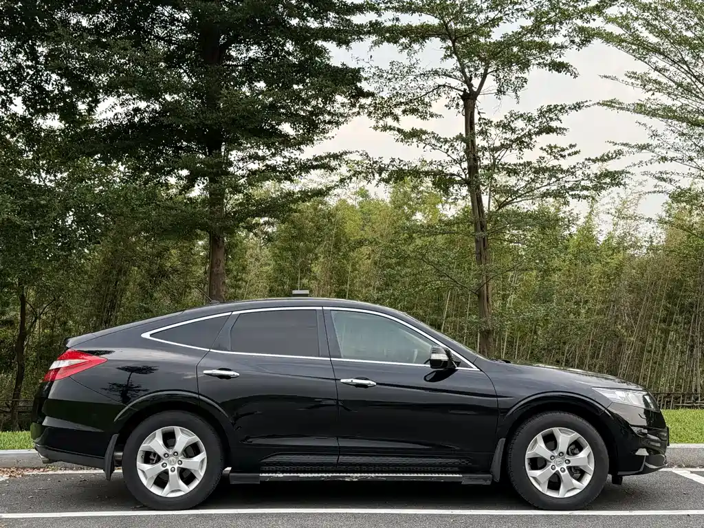 Honda Crosstour 2012 — фото 5