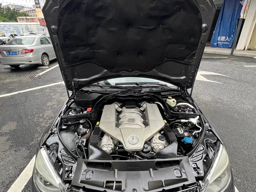 Mercedes-Benz C-Class AMG 2010 — фото 11
