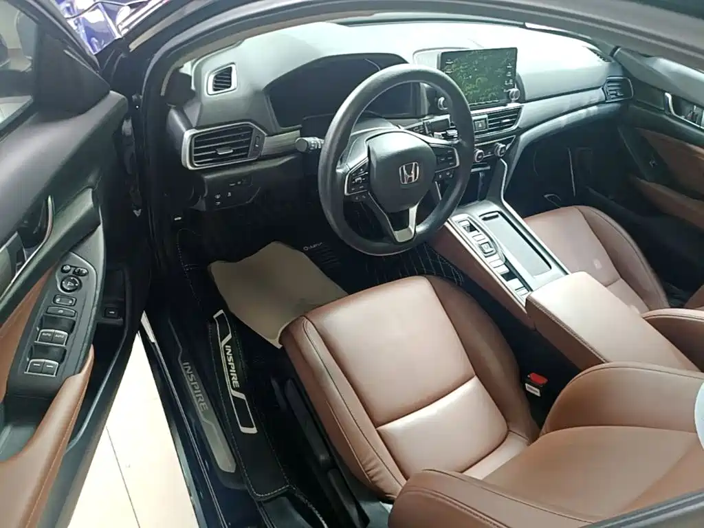 Honda Inspire 2021 — фото 16